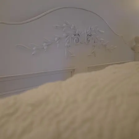 D'hotes Au Mas Du Sire Bed & Breakfast